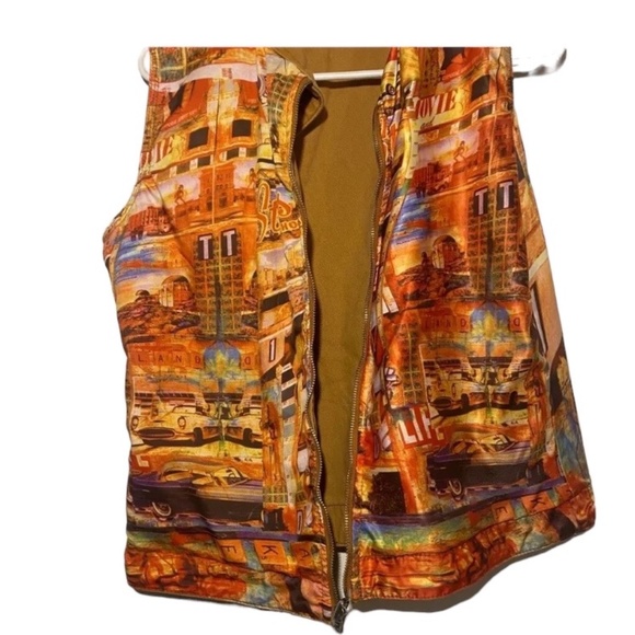 Vest - Picture 3 of 6